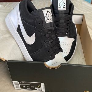 Jordan 1 low dimond size 11